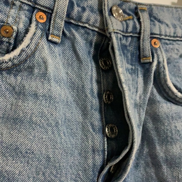AGOLDE PARKER VINTAGE CUT OFF SHORTS - Picture 6 of 9